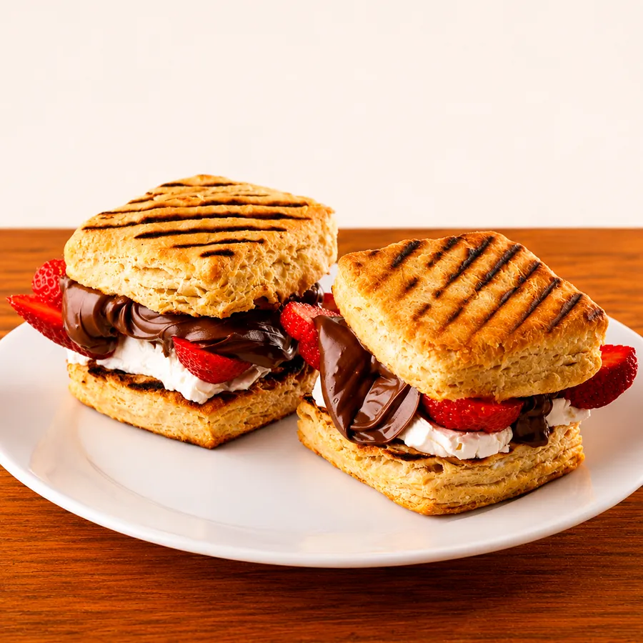 Nutella & Strawberry Biscuit